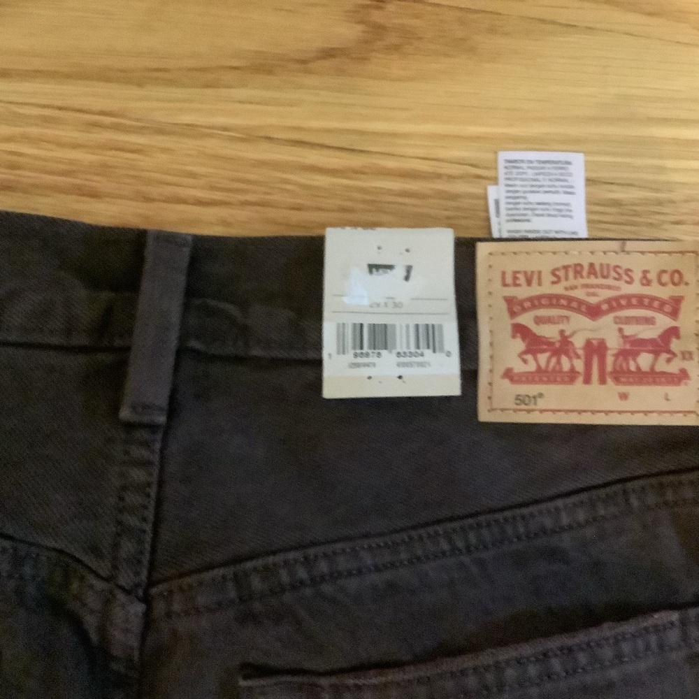 Levi's 501 Original Straight Leg Jeans - Picture 11 of 14